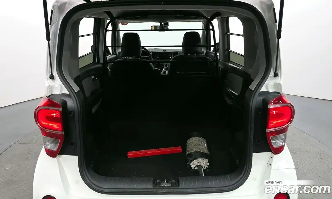 Kia Ray 2022 1.0 Автомат в Москве № 121742, фото 16