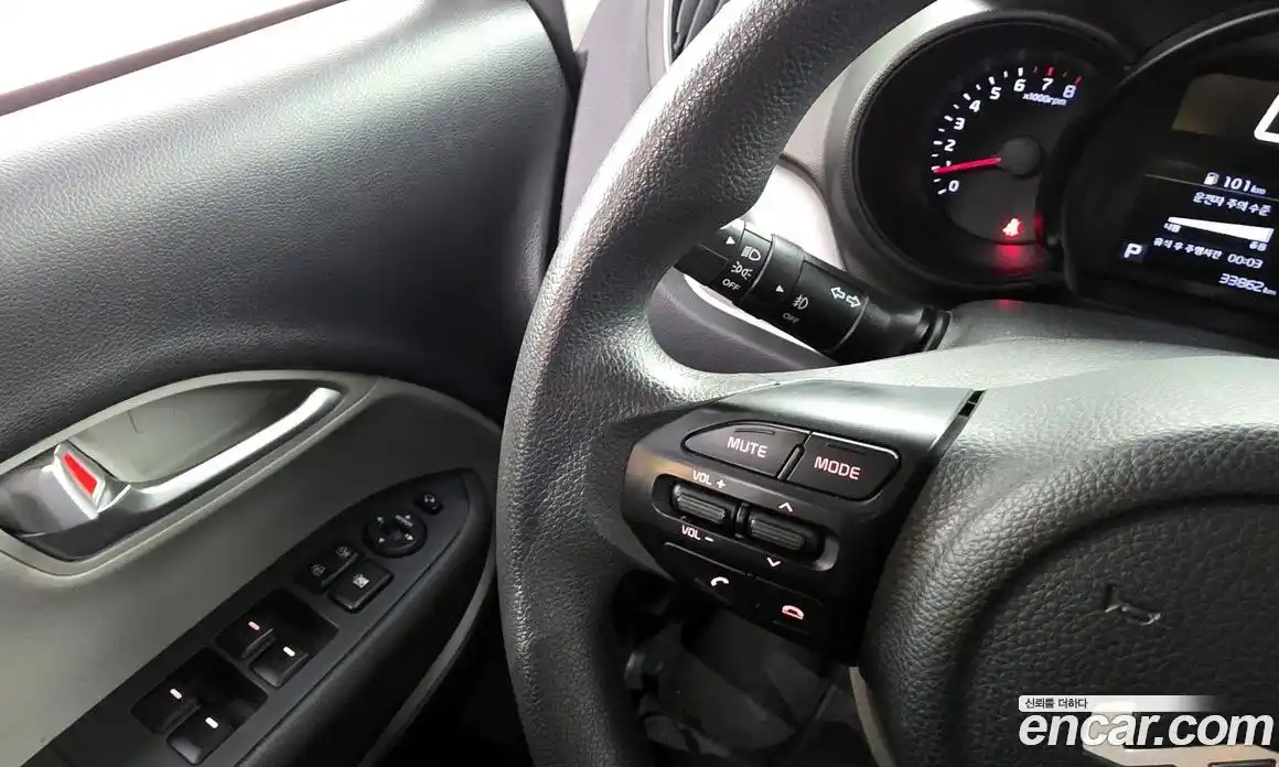 Kia Ray 2022 1.0 Автомат в Москве № 121742, фото 10