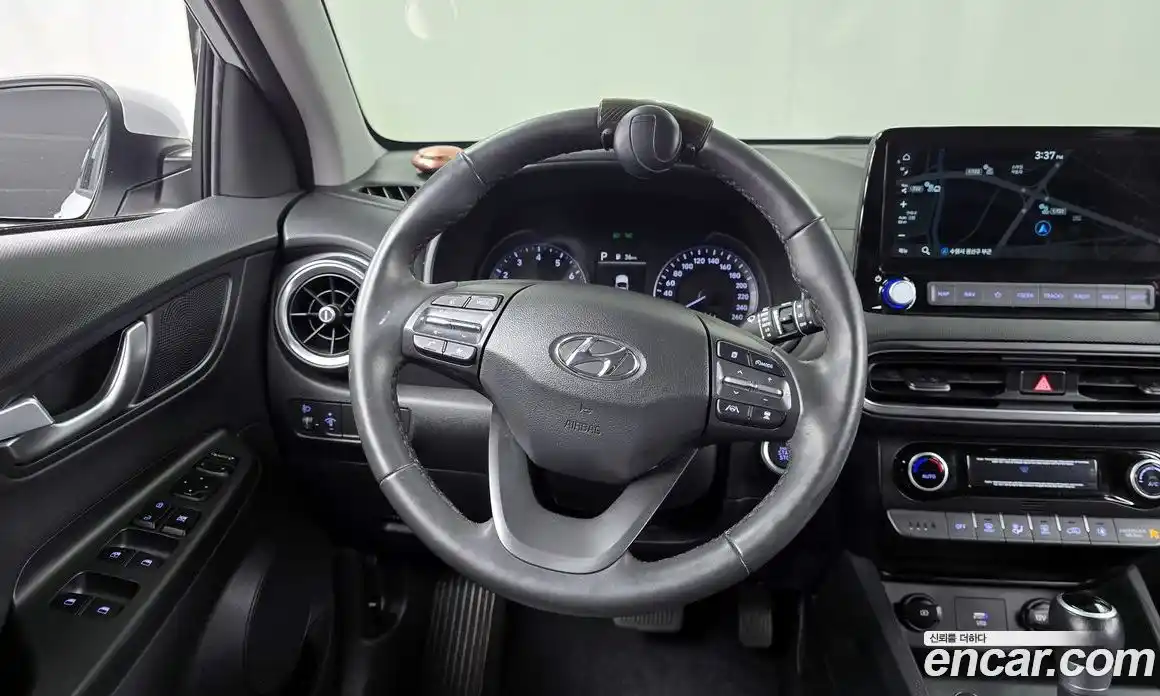 Hyundai Kona 2022 1.6 Автомат в Москве № 126282, фото 13