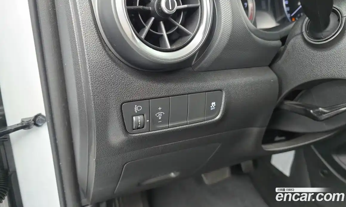 Hyundai Kona 2022 1.6 Автомат в Москве № 126282, фото 14