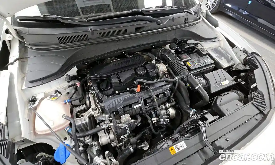 Hyundai Kona 2022 1.6 Автомат в Москве № 126282, фото 17