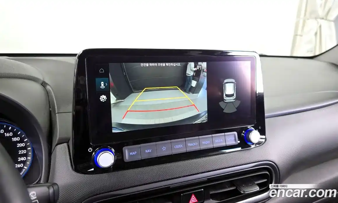 Hyundai Kona 2022 1.6 Автомат в Москве № 126282, фото 3