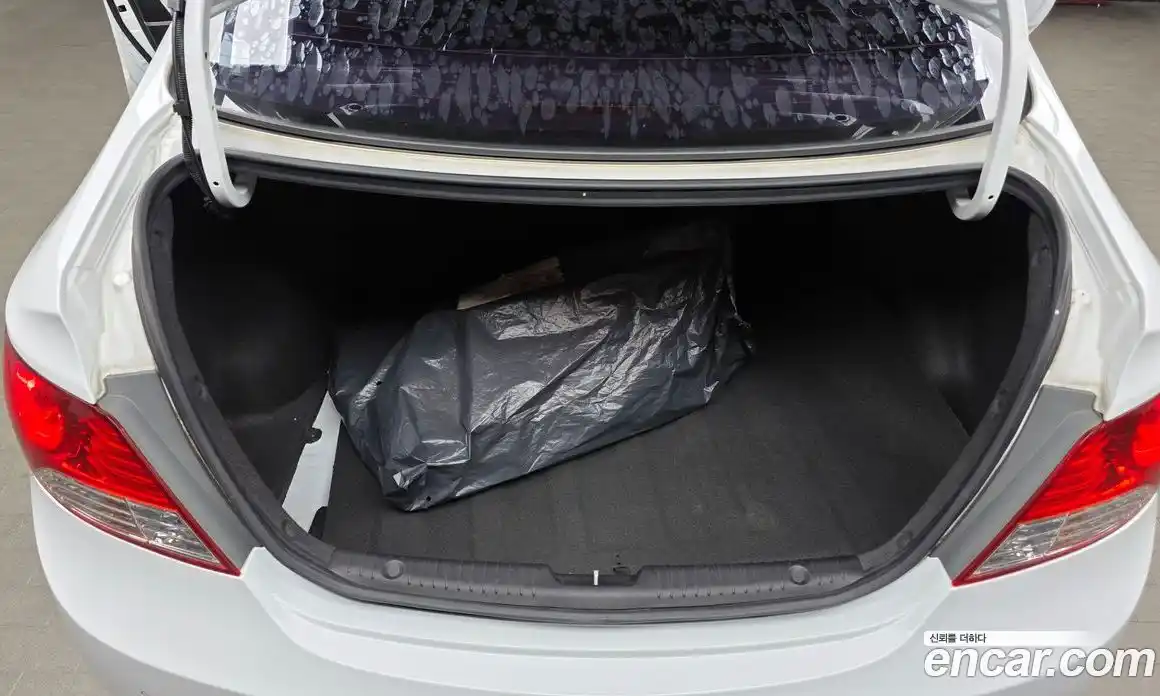 Hyundai Accent 2015 1.4 Автомат в Москве № 126906, фото 19