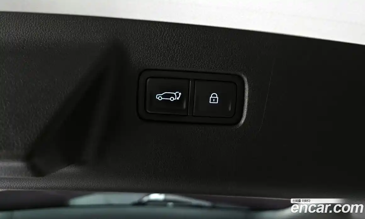 Hyundai Santa Fe 2024 1.6 Автомат в Москве № 127823, фото 13