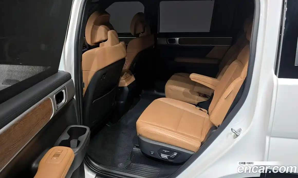 Hyundai Santa Fe 2024 1.6 Автомат в Москве № 127823, фото 14