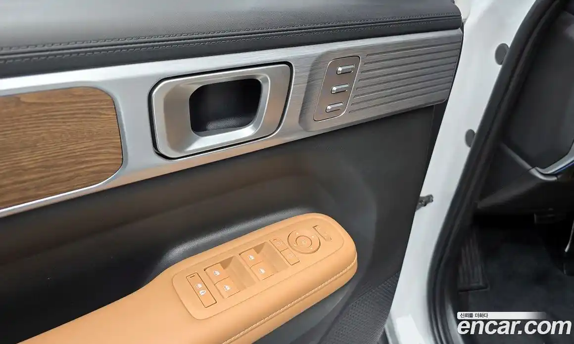 Hyundai Santa Fe 2024 1.6 Автомат в Москве № 127823, фото 19