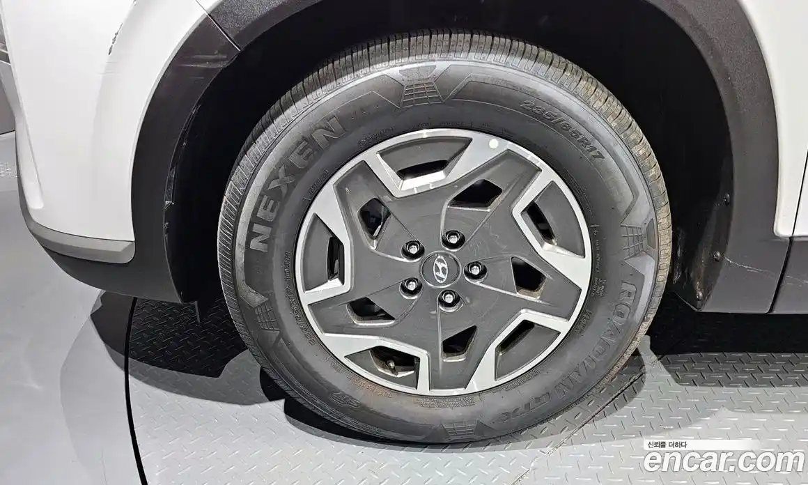 Hyundai Santa Fe 2023 1.6 Автомат в Москве № 129324, фото 11