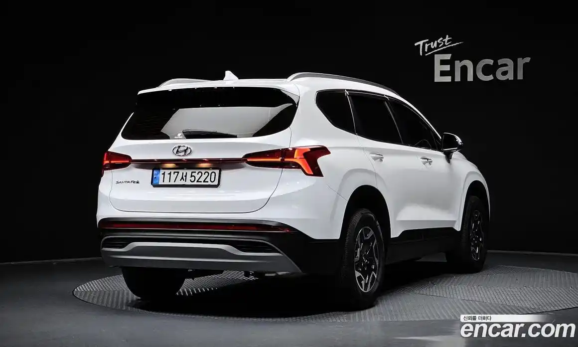 Hyundai Santa Fe 2023 1.6 Автомат в Москве № 129324, фото 13