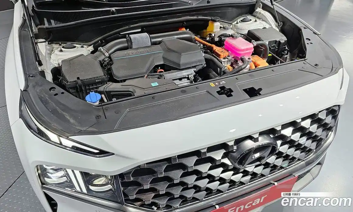 Hyundai Santa Fe 2023 1.6 Автомат в Москве № 129324, фото 18