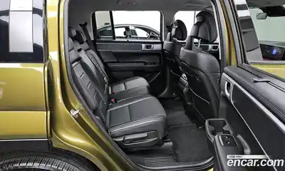 Hyundai Santa Fe 2024 2.5 Автомат в Москве № 130212, миниатюра 3