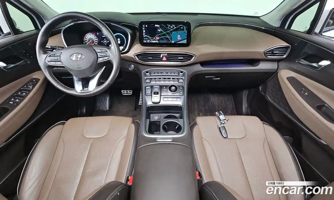 Hyundai Santa Fe 2022 1.6 Автомат в Москве № 130440, фото 4