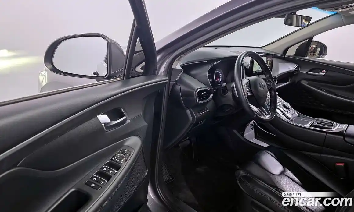 Hyundai Santa Fe 2022 2.2 Автомат в Москве № 130897, фото 12