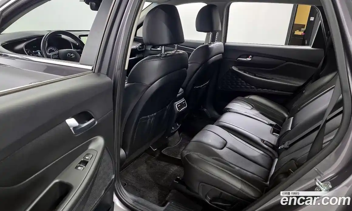 Hyundai Santa Fe 2022 2.2 Автомат в Москве № 130897, фото 19