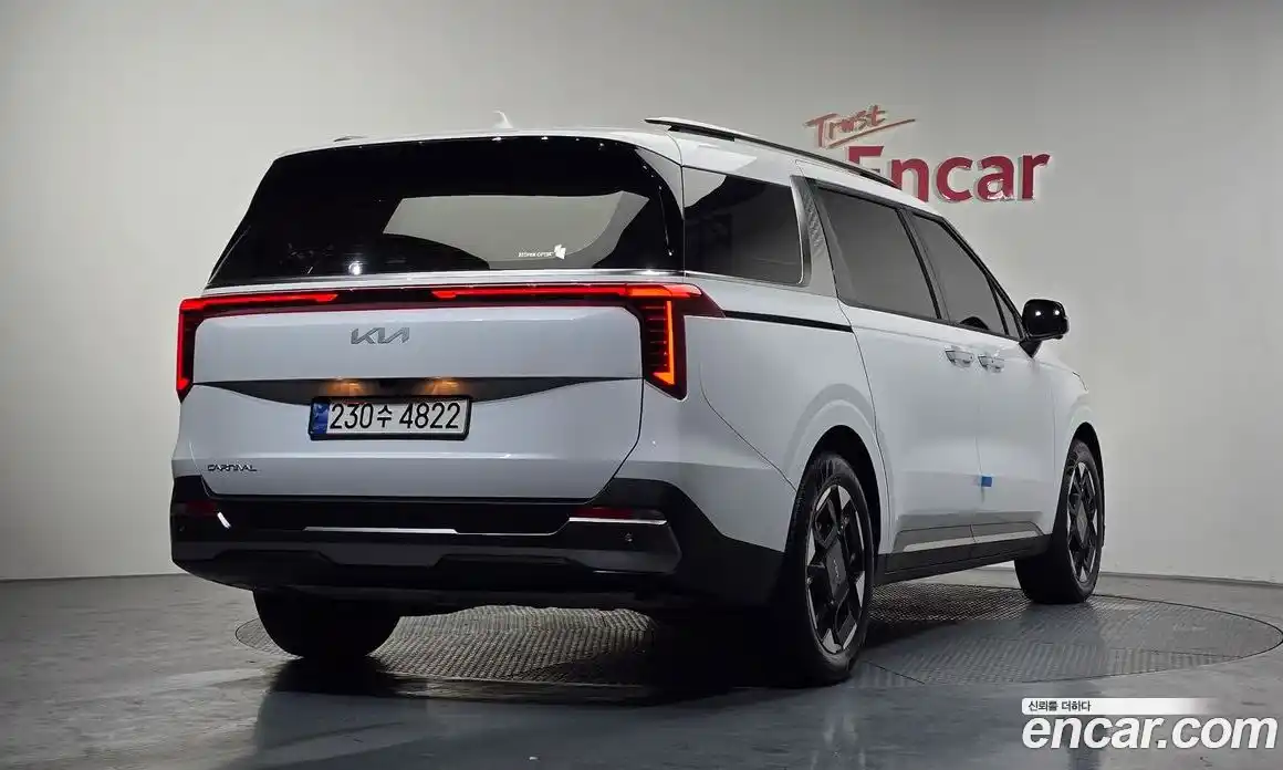 Kia Canival 2024 2.2 Автомат в Москве № 132189, фото 17