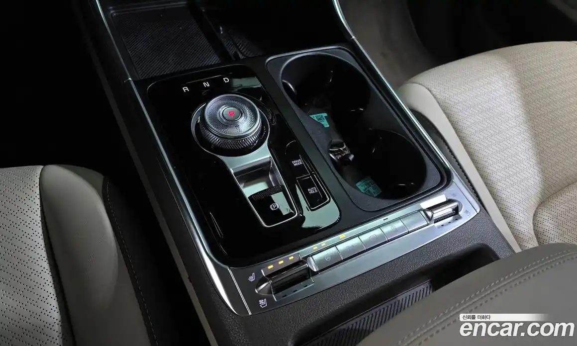 Kia Canival 2024 2.2 Автомат в Москве № 132189, фото 19