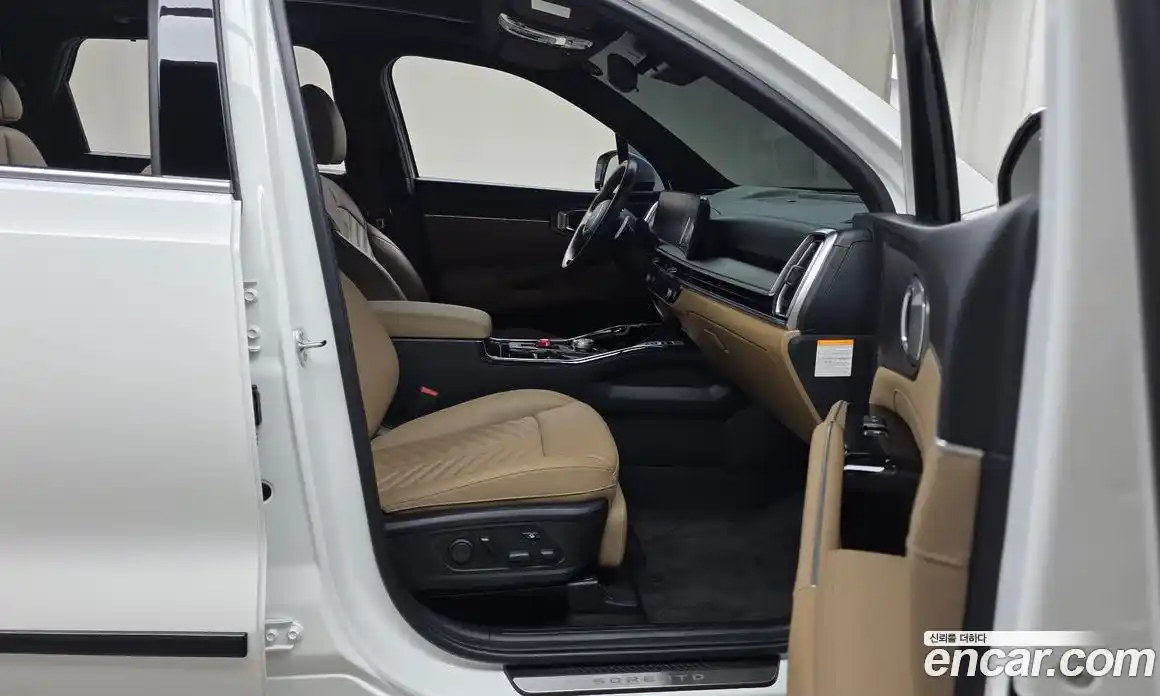 Kia Sorento 2024 1.6 Автомат в Москве № 133750, фото 3