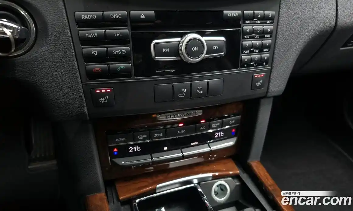 Mercedes-Benz E-Class 2012 3.5 Автомат в Москве № 139550, фото 12