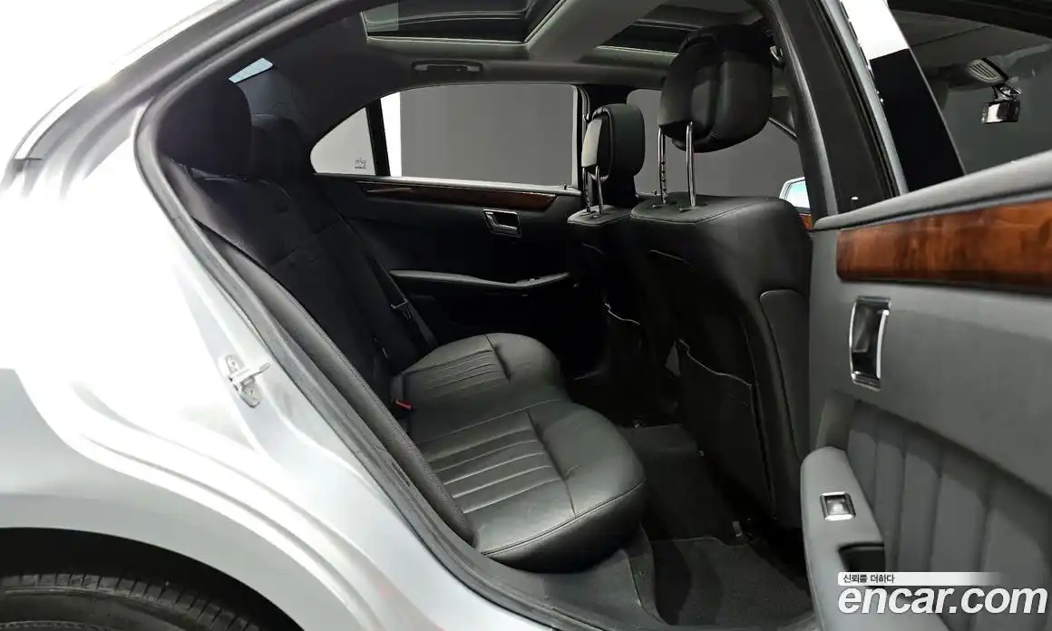 Mercedes-Benz E-Class 2012 3.5 Автомат в Москве № 139550, фото 16