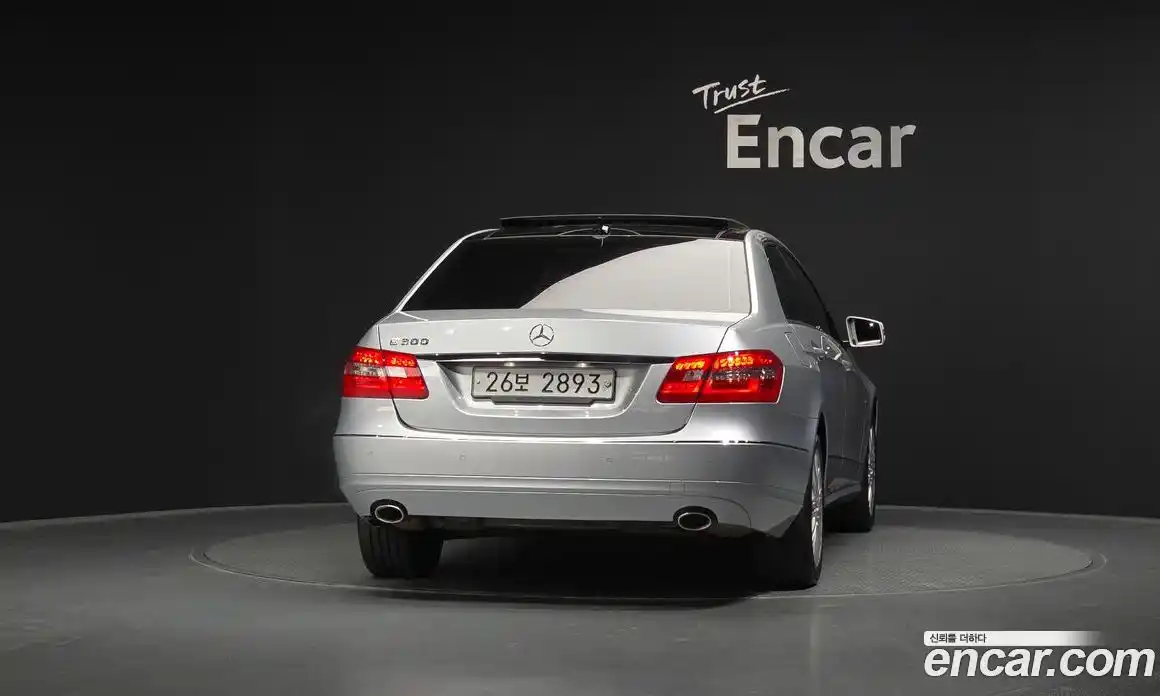 Mercedes-Benz E-Class 2012 3.5 Автомат в Москве № 139550, фото 3