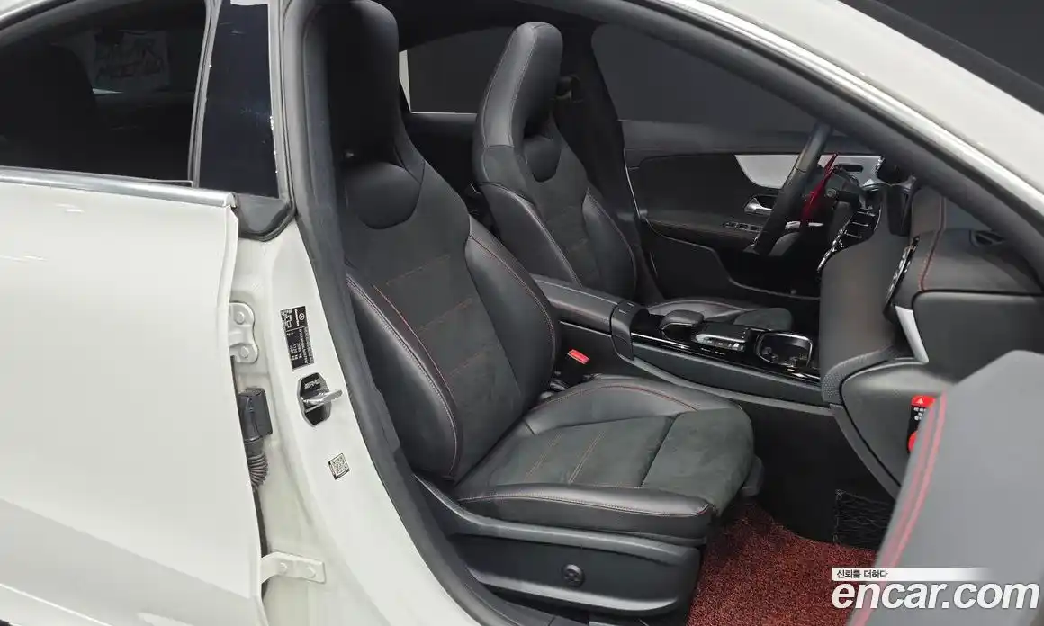 Mercedes-Benz CLA-Class 2020 2.0 Автомат в Москве № 139588, фото 5