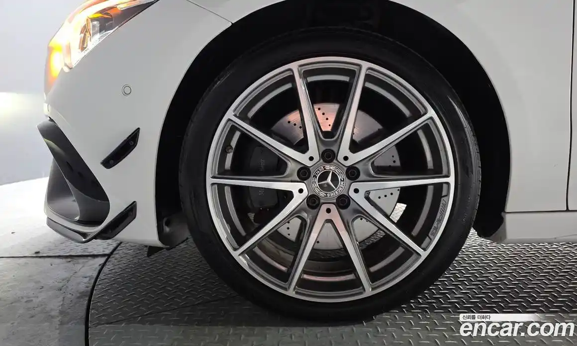 Mercedes-Benz CLA-Class 2020 2.0 Автомат в Москве № 139588, фото 6