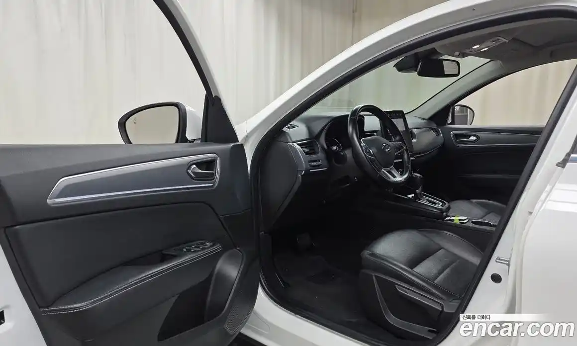 Renault XM3 2023 1.6 Автомат в Москве № 147664, фото 13