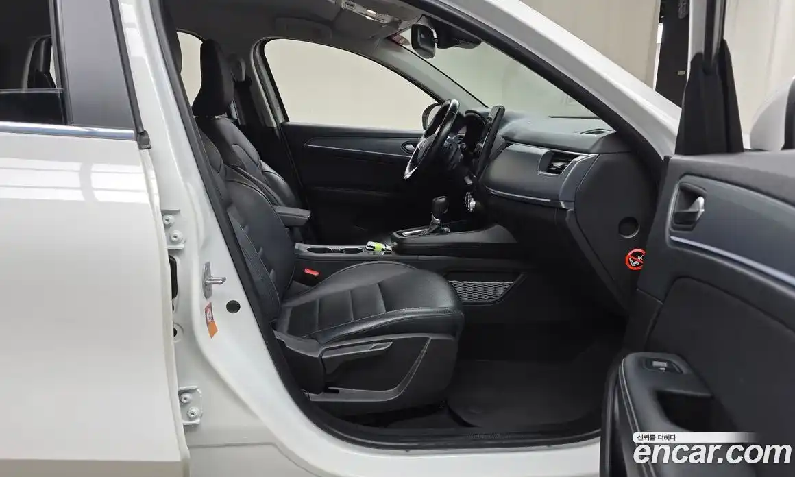 Renault XM3 2023 1.6 Автомат в Москве № 147664, фото 19