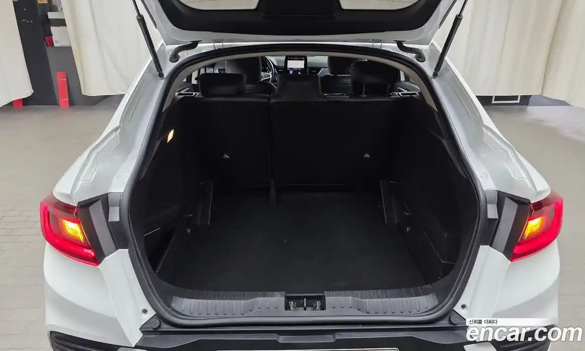 Renault XM3 2023 1.6 Автомат в Москве № 147664, фото 8