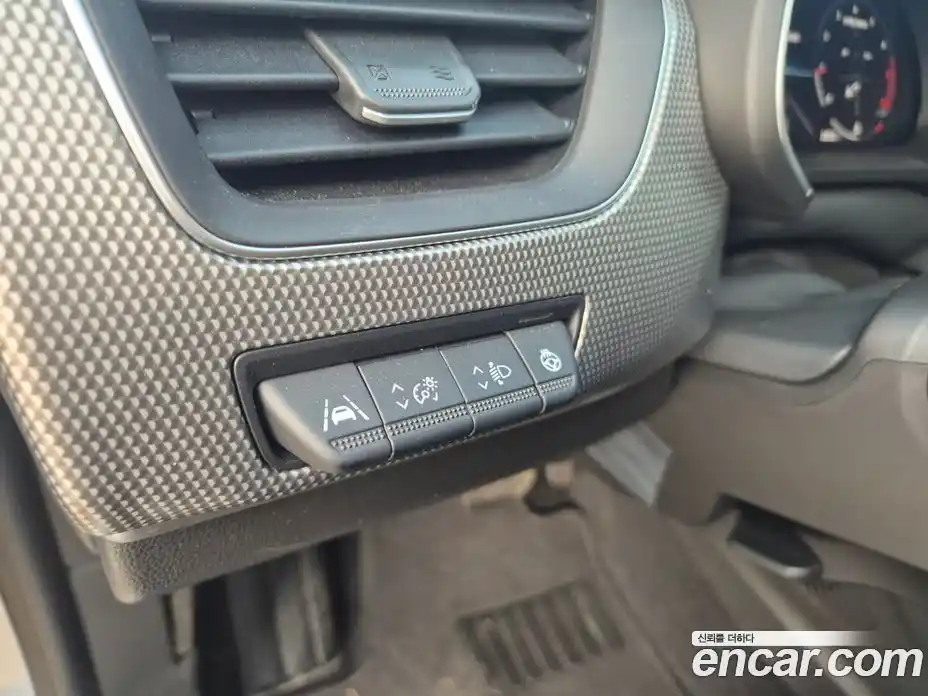 Renault XM3 2024 1.3 Автомат в Москве № 152140, фото 11