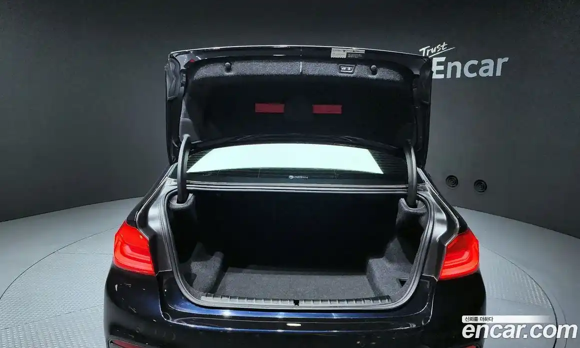 BMW 5-Series 2018 2.0 Автомат в Москве № 158526, фото 20