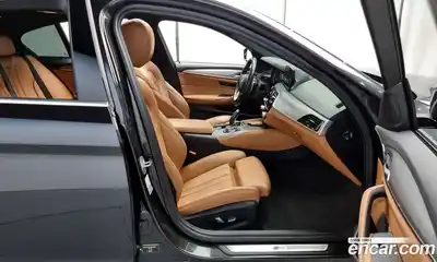 BMW 5-Series 2018 2.0 Автомат в Москве № 158915, миниатюра 5