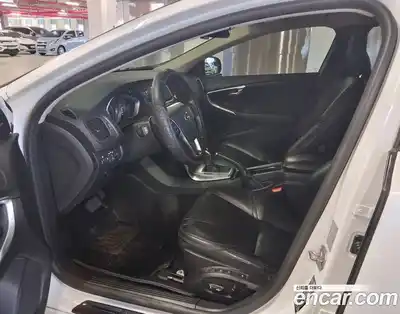 Volvo V40 2017 2.0 Автомат в Москве № 162242, миниатюра 11