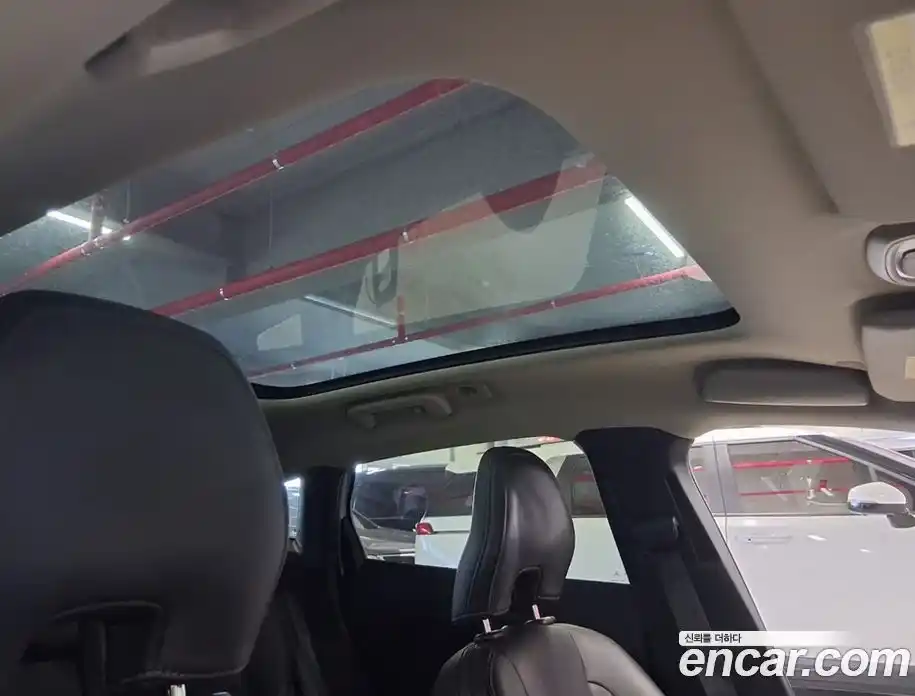 Volvo V40 2017 2.0 Автомат в Москве № 162242, фото 15