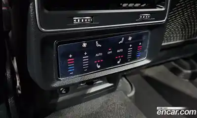 Audi Q8 2021 3.0 Автомат в Москве № 162886, миниатюра 4