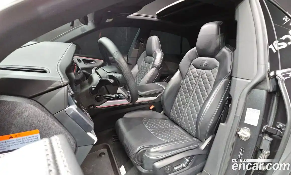 Audi Q8 2021 3.0 Автомат в Москве № 162886, фото 8