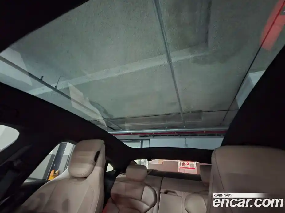 Porsche Taycan 2021 0.4 Автомат в Москве № 165296, фото 14