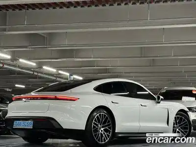 Porsche Taycan 2021 0.4 Автомат в Москве № 165296, миниатюра 2