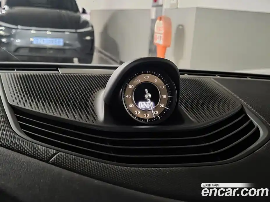 Porsche Taycan 2021 0.4 Автомат в Москве № 165296, фото 6