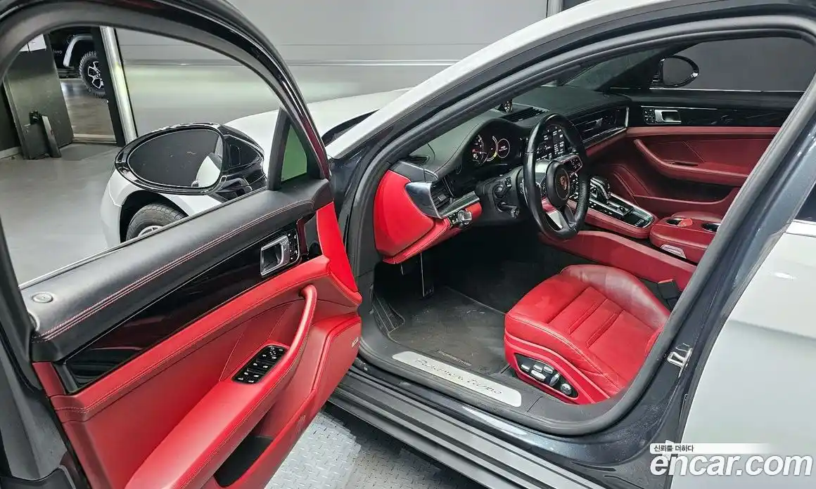 Porsche Panamera 2018 4.0 Автомат в Москве № 165640, фото 19