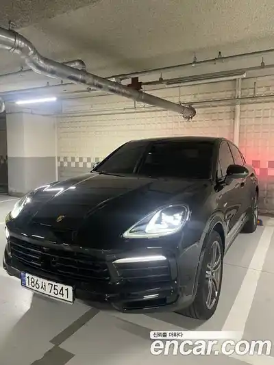 Porsche Cayenne, 2023