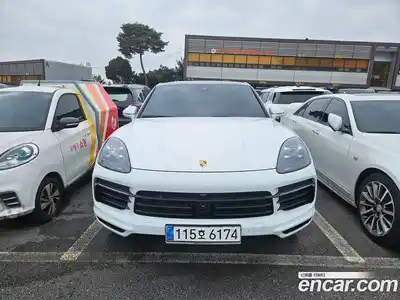 Porsche Cayenne, 2023