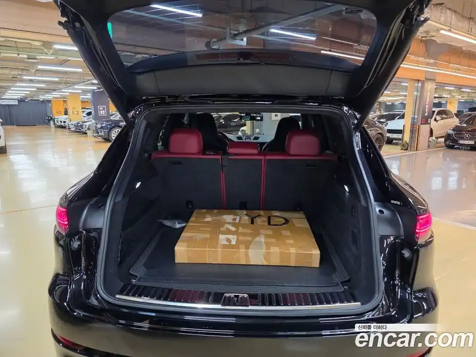 Porsche Cayenne 2021 3.0 Автомат в Москве № 165882, фото 10