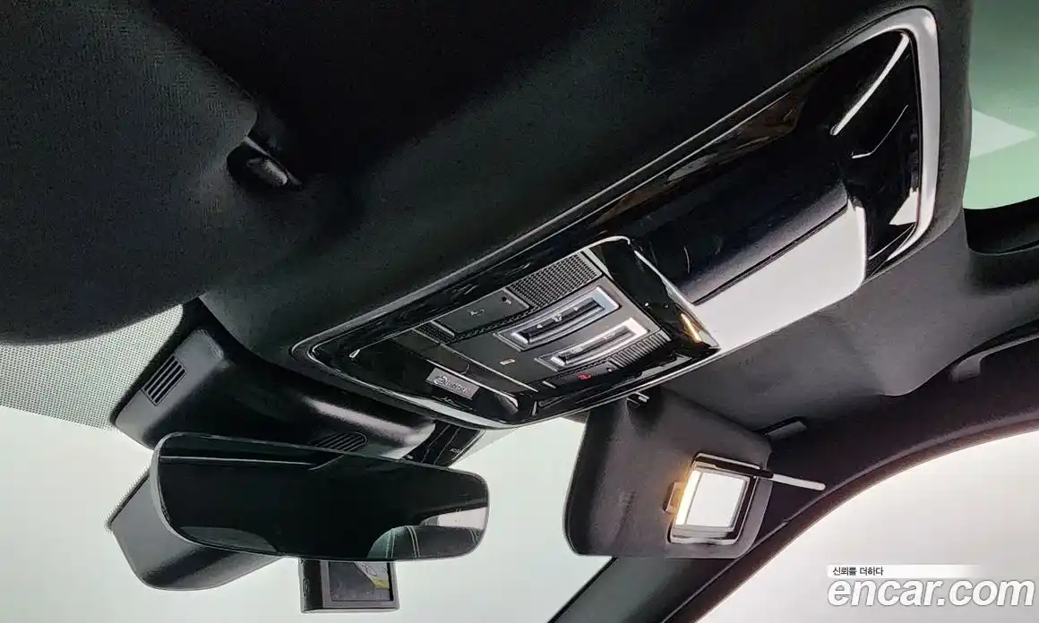 Land Rover Range-Rover Velar 2018 2.0 Автомат в Москве № 166415, фото 5