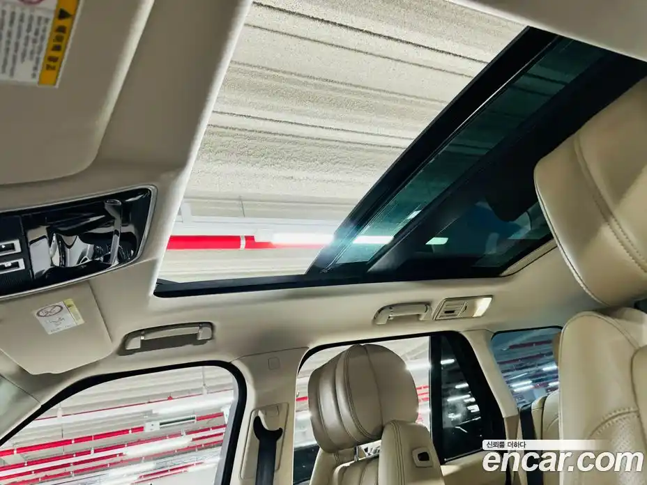 Land Rover Range-Rover 2015 3.0 Автомат в Москве № 166819, фото 15