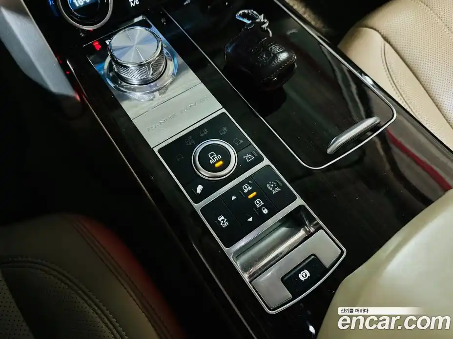 Land Rover Range-Rover 2015 3.0 Автомат в Москве № 166819, фото 10