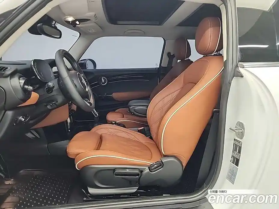 Mini Cooper 2024 2.0 Автомат в Москве № 167181, фото 11