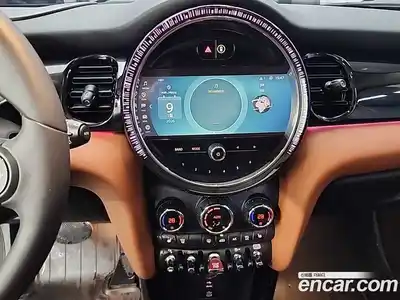 Mini Cooper 2024 2.0 Автомат в Москве № 167181, миниатюра 10