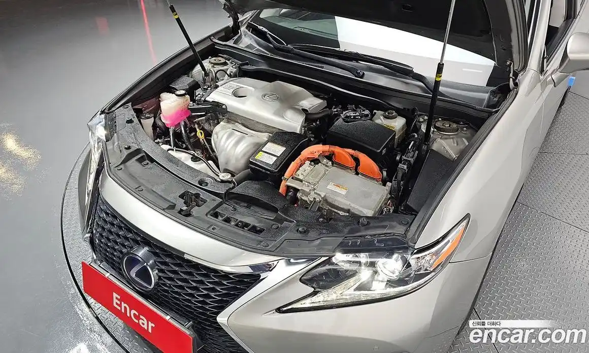 Lexus ES 2016 2.5 Автомат в Москве № 168224, фото 18