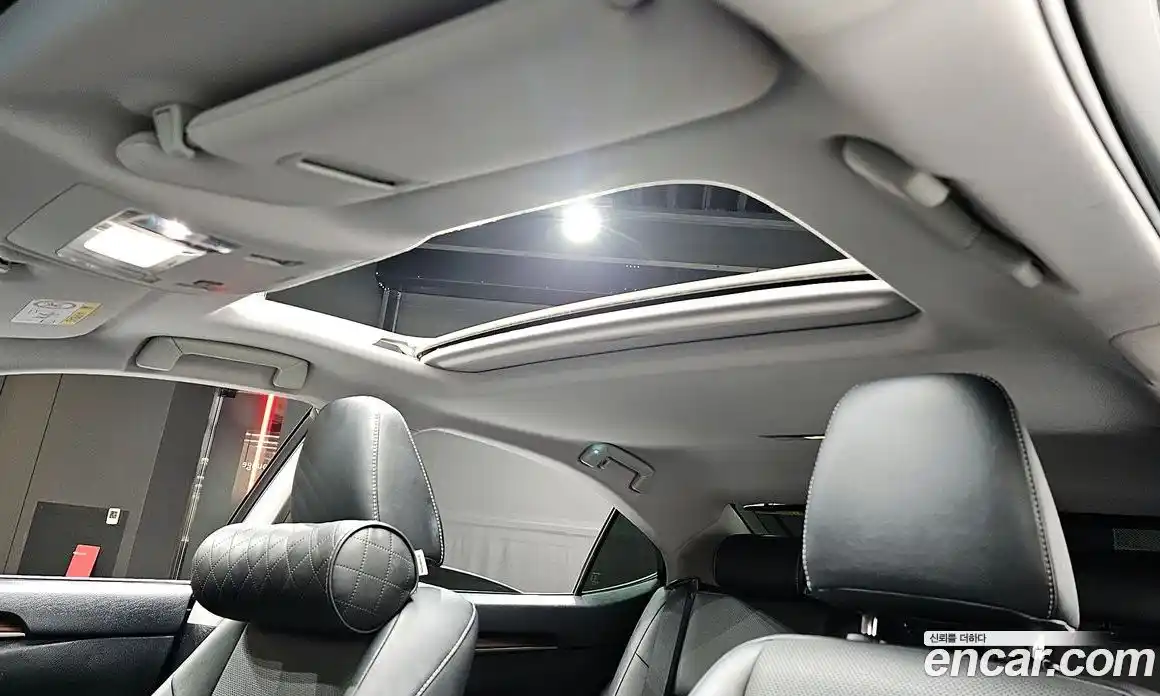 Lexus ES 2016 2.5 Автомат в Москве № 168224, фото 5