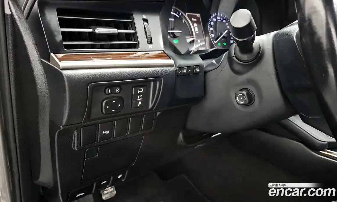 Lexus ES 2016 2.5 Автомат в Москве № 168224, фото 9